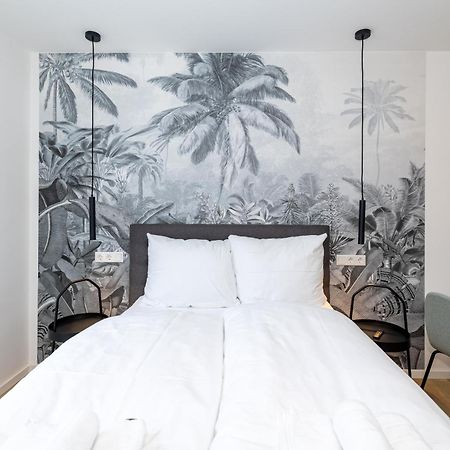 Kleines Apartment Mit Balkon 维尔茨堡 外观 照片