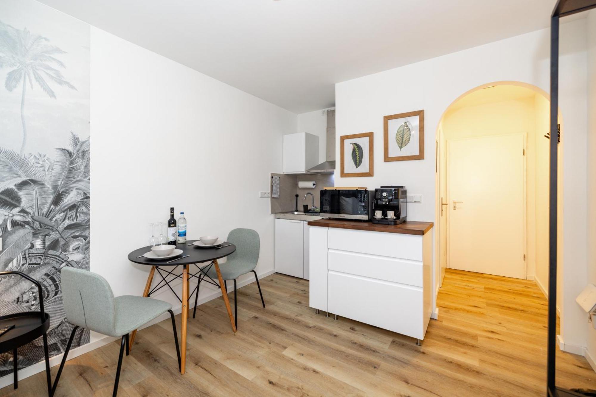 Kleines Apartment Mit Balkon 维尔茨堡 外观 照片