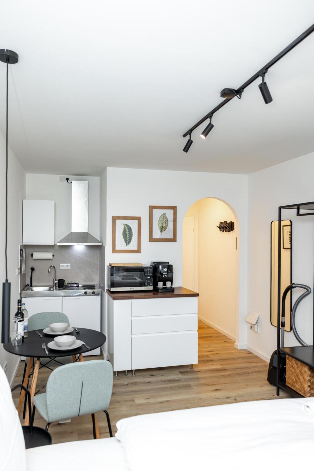 Kleines Apartment Mit Balkon 维尔茨堡 外观 照片